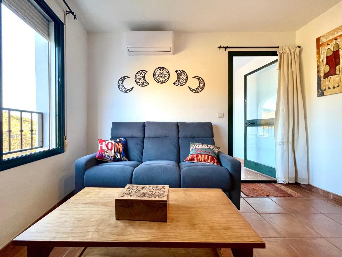 Apartamentos Axarquia , Frigiliana, Terraza Privada Con Vistas A La Montana Rio Y Al Mar Dış mekan fotoğraf