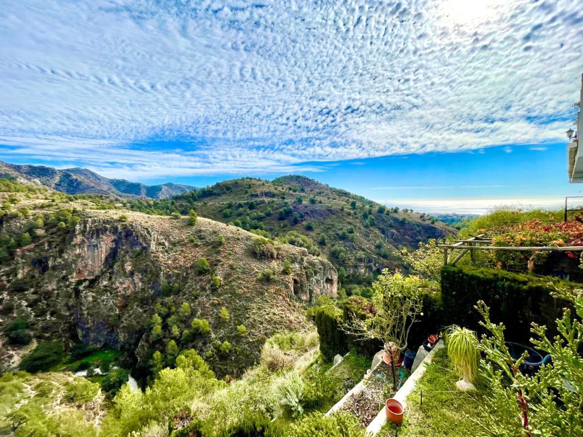 Apartamentos Axarquia , Frigiliana, Terraza Privada Con Vistas A La Montana Rio Y Al Mar Dış mekan fotoğraf