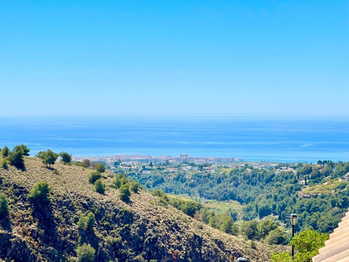 Apartamentos Axarquia , Frigiliana, Terraza Privada Con Vistas A La Montana Rio Y Al Mar Dış mekan fotoğraf
