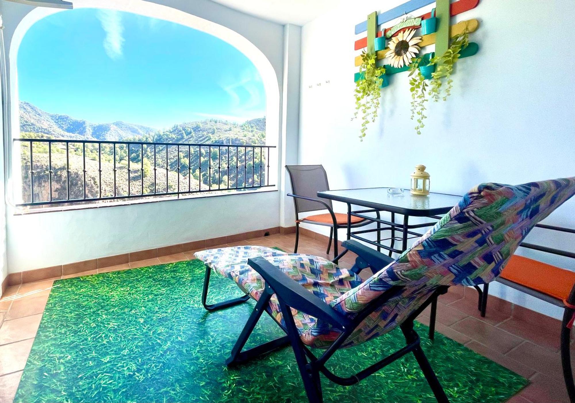 Apartamentos Axarquia , Frigiliana, Terraza Privada Con Vistas A La Montana Rio Y Al Mar Dış mekan fotoğraf