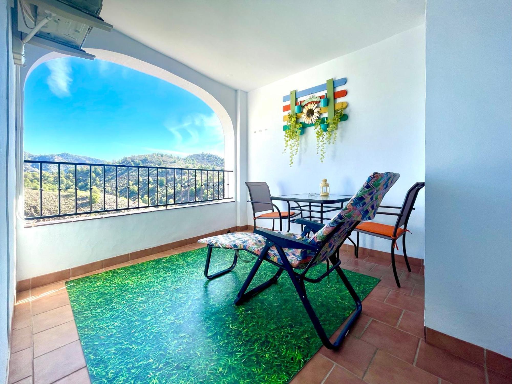 Apartamentos Axarquia , Frigiliana, Terraza Privada Con Vistas A La Montana Rio Y Al Mar Dış mekan fotoğraf