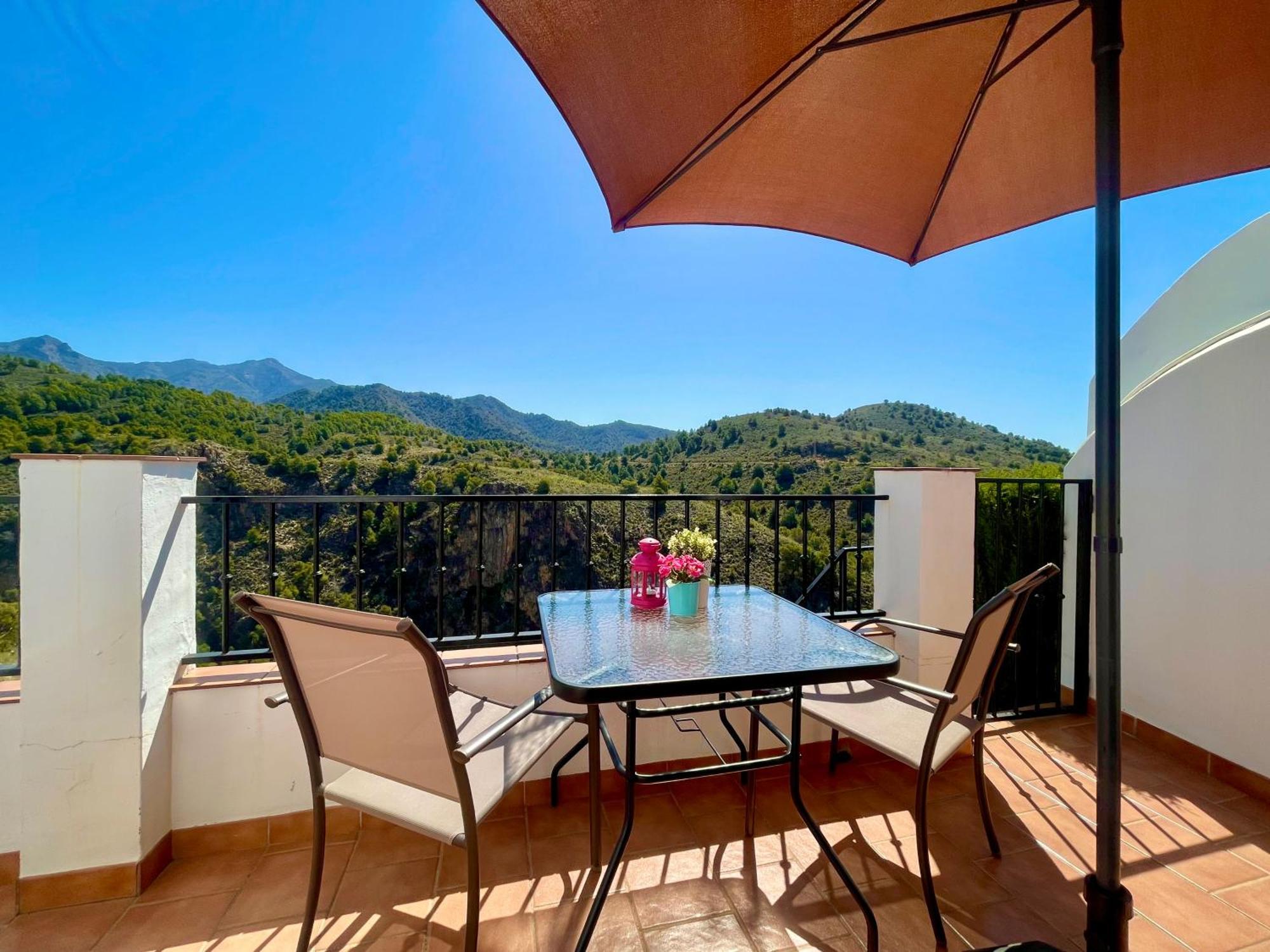 Apartamentos Axarquia , Frigiliana, Terraza Privada Con Vistas A La Montana Rio Y Al Mar Dış mekan fotoğraf
